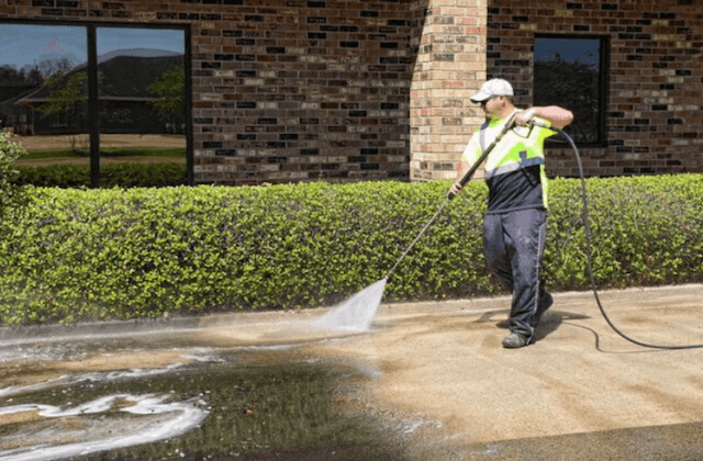 commercial concrete cleaning in spring field